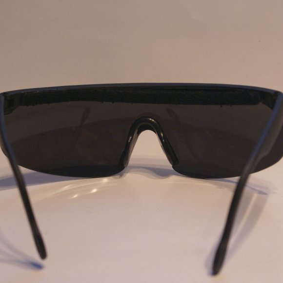 NWT True Vintage 90's Ravon sports blade wrap around super dark smoke sunglasses - Picture 3 of 7